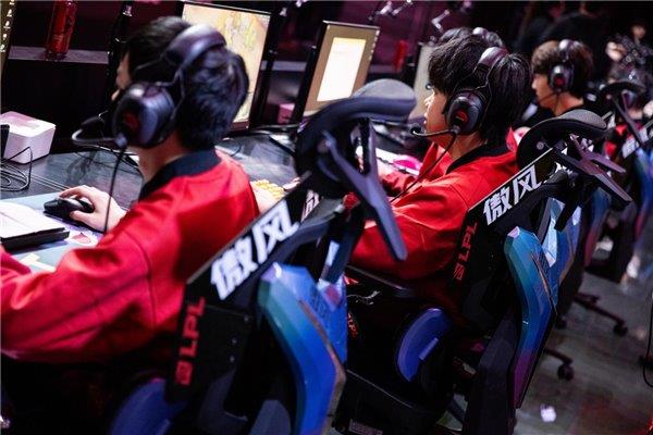 联盟职业赛指定用椅 傲风G7凭啥这么火PG麻将胡了2模拟器明星直播同款 英雄(图6)