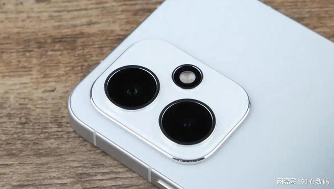 2亿像素+IP69防水国补后可以“闭眼买”PG麻将胡了荣耀更激进了7200mAh+(图5)